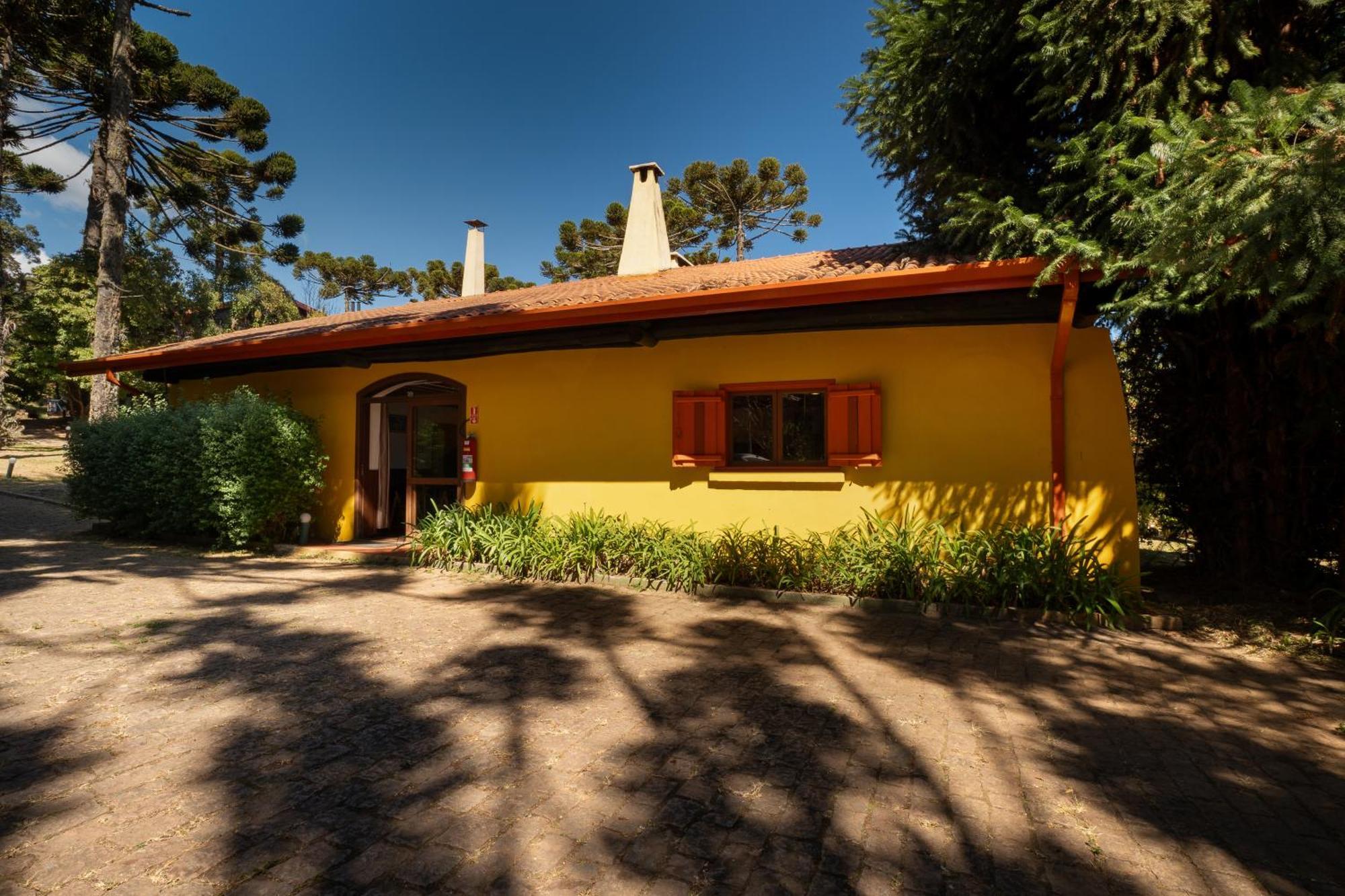 Surya-Pan Hotel Refugio Campos do Jordao Exterior photo